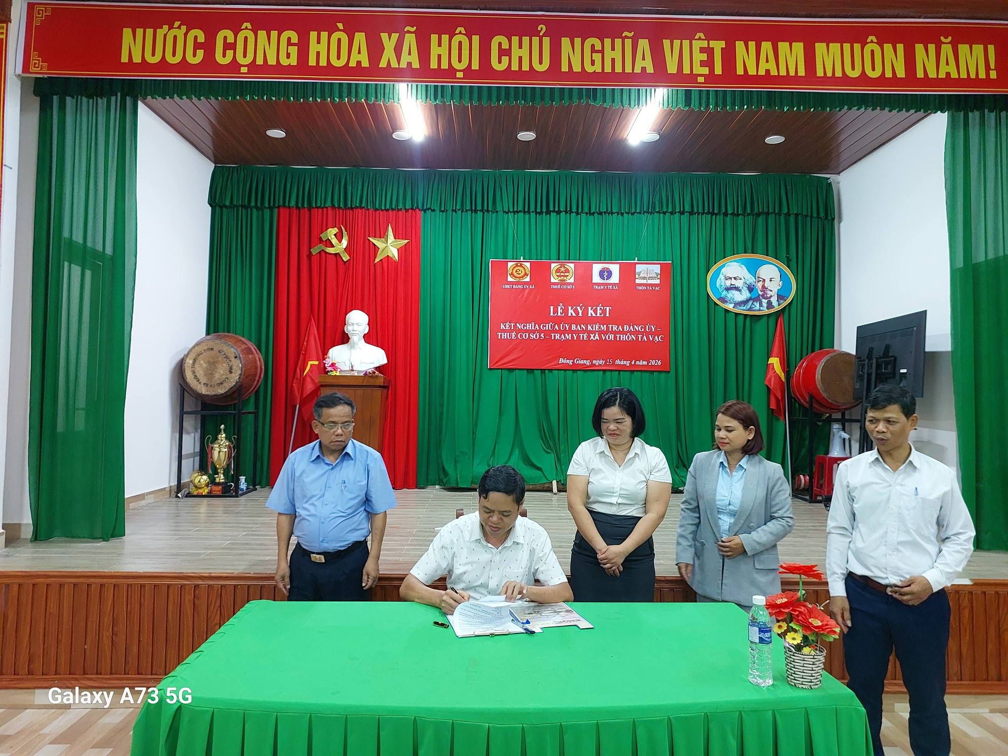 anh tin bai
